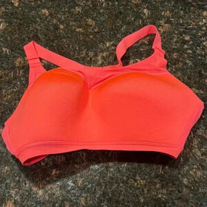 36DD Victoria’s Secret ON POINT Bright Pink Sports Bra